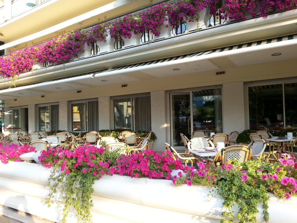 Hotel Parco Riccione Exterior photo