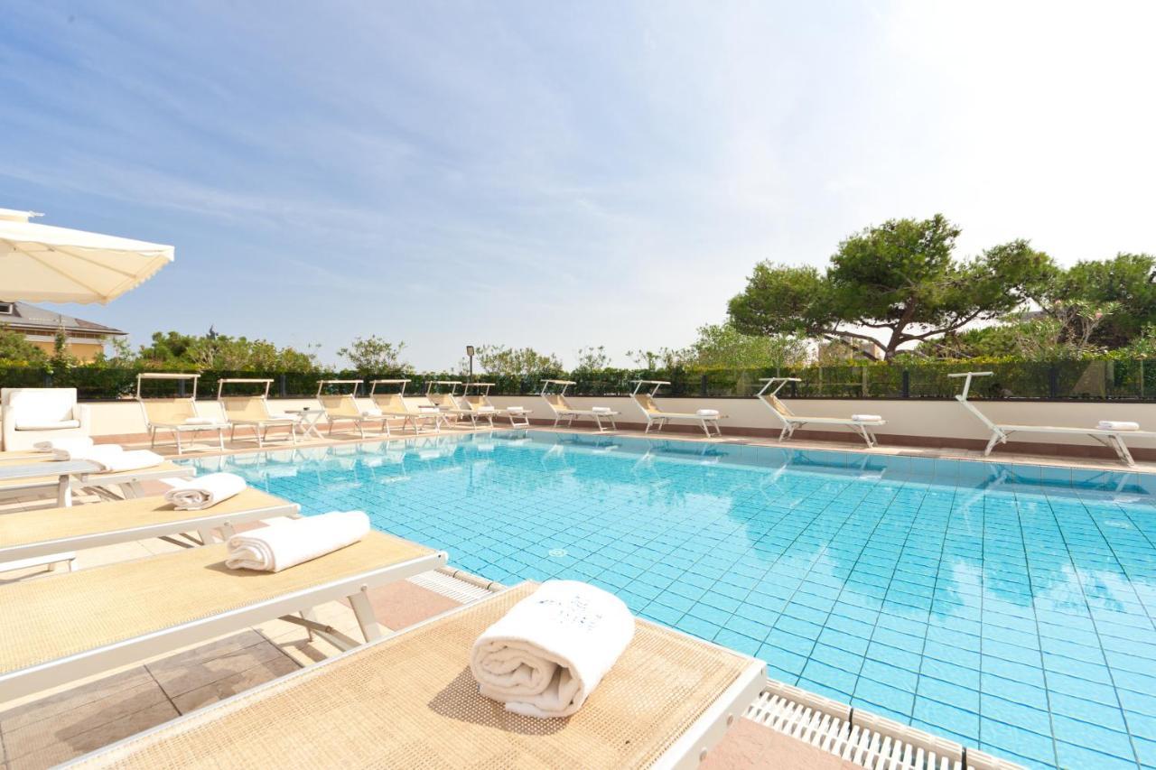 Hotel Parco Riccione Exterior photo